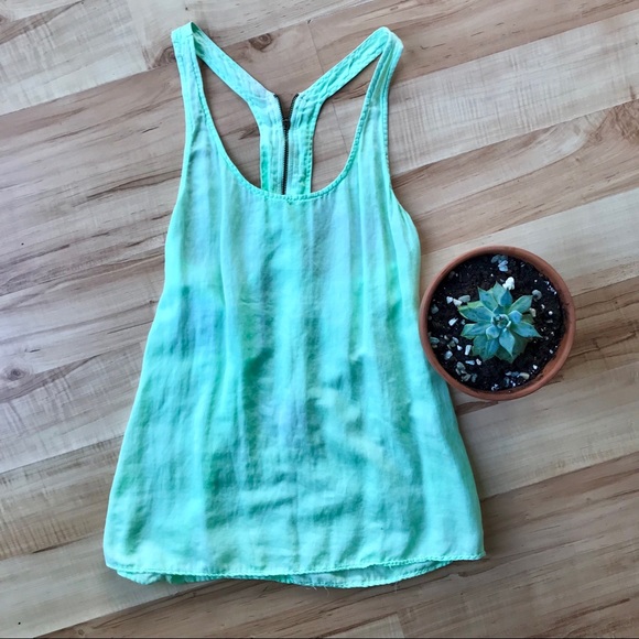 Zara Trafaluc Collection green tank! 🔫 - Picture 4 of 5